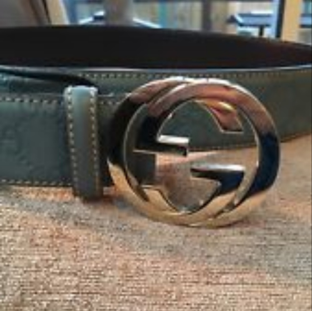 Size 30-32 the Gucci belt